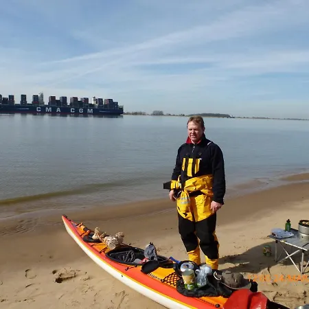 Direkt Am Wasser In 公寓 *