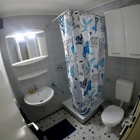 Apartment Direkt Am Wasser In Glueckstadt
