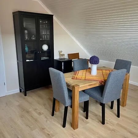 Direkt Am Wasser In Apartment Glueckstadt