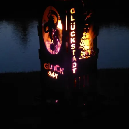 公寓 Direkt Am Wasser In Glückstadt